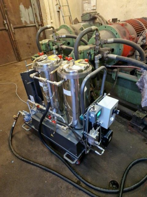 Elektrostatická čistička hydraulického oleje; Nabízíme čištění hydraulického oleje v agregátech. Cesta k nekonečnému životu oleje. Elektrostatická čistička hydraulického oleje; Nabízíme čištění hydraulického oleje v agregátech. Cesta k nekonečnému životu oleje.