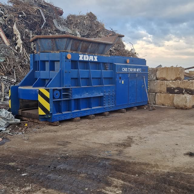 🔧
Naši chlapi dotáhli do konce kompletní renovaci semi-mobilních nůžek ŽĎAS CNS 730 pro TSR Brno - Modřice.💪 🔧
Naši chlapi dotáhli do konce kompletní renovaci semi-mobilních nůžek ŽĎAS CNS 730 pro TSR Brno - Modřice.💪